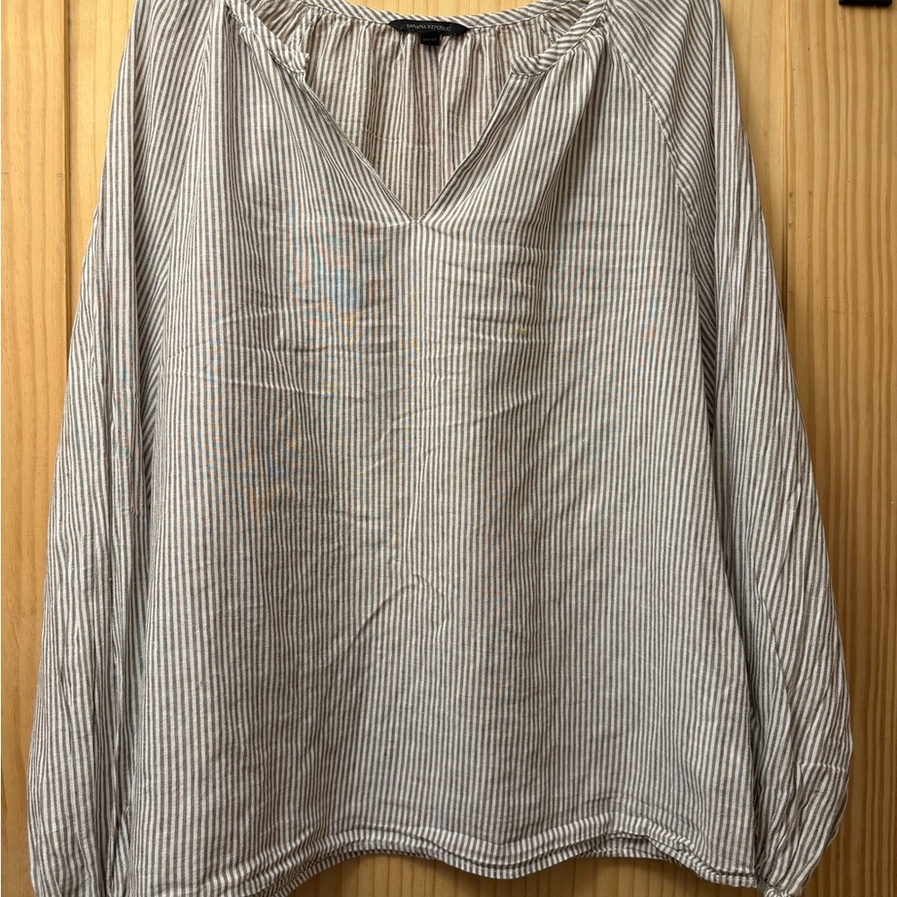 Banana Republic Gray and White Striped V-Neck Long Sleeve Top